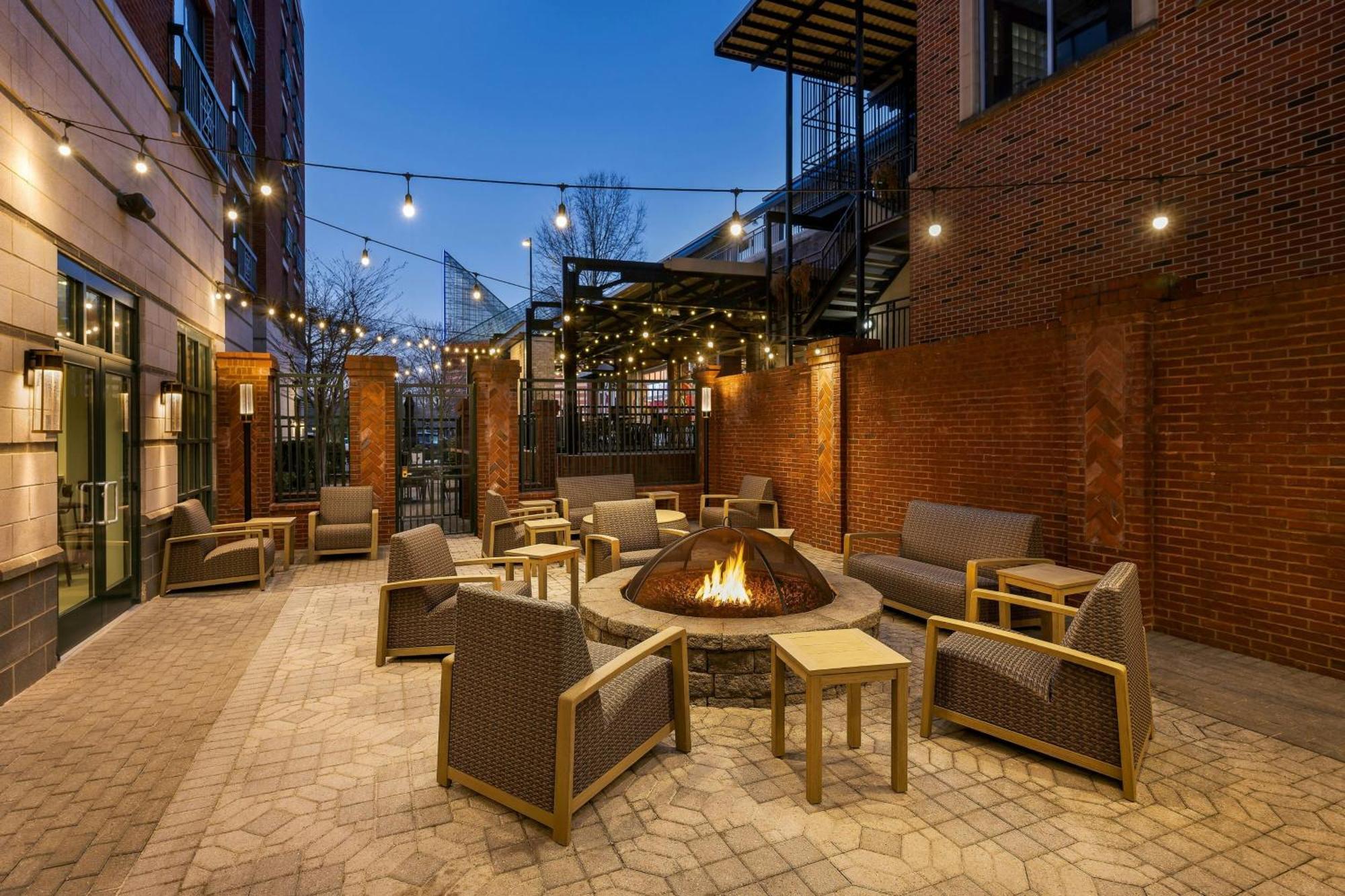 Courtyard By Marriott Chattanooga Downtown מראה חיצוני תמונה