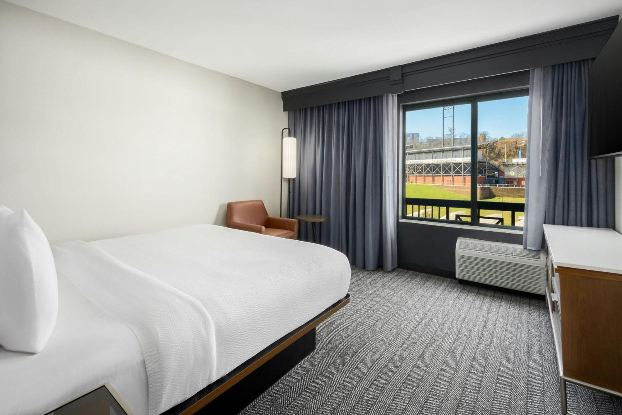 Courtyard By Marriott Chattanooga Downtown מראה חיצוני תמונה